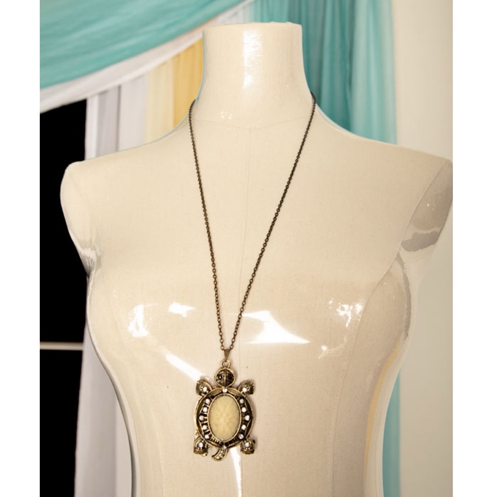 Antique Gold Rhinestone Oversized Turtle Pendant Long Necklace